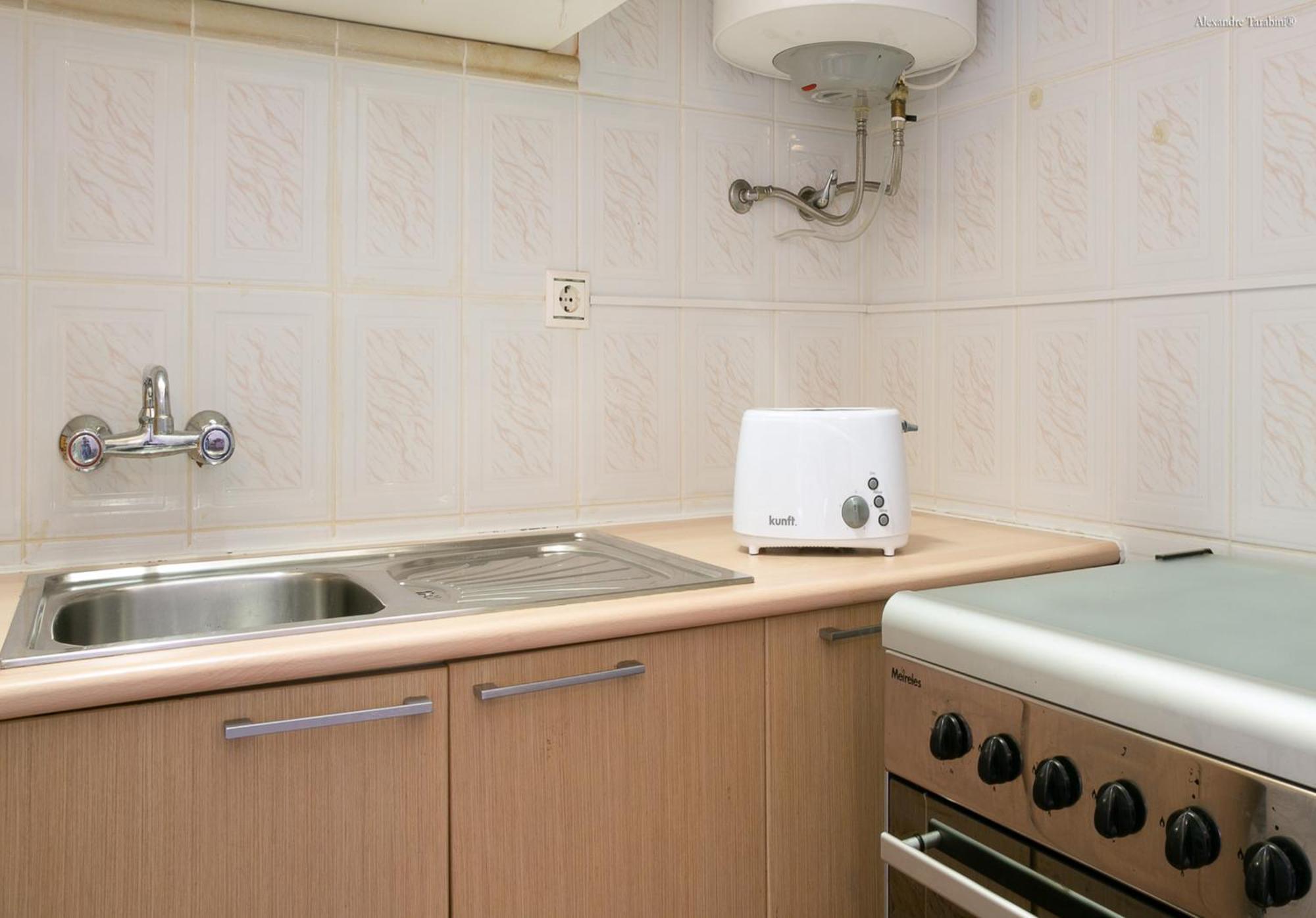 Apartment A12 - Da Luz Center